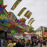 45. Brüggener Pfingstfest 2025 – Besucher schlendern am Pfingstmontag durch den Markt