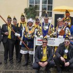 Möhnen in Kostümen beim Altweiberfest Brüggen – Weiberfastnacht am Niederrhein