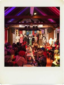 Gemeinschaftliches Miteinander beim Büttenabend Kirchenchor Born – Besucher im Pfarrheim Born bei Brüggen