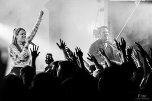 Besucher beim Pfingstfest Brüggen 2023 – Stimmungsvolles Volksfest am Niederrhein