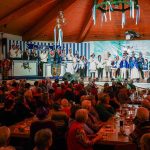 Senioren beim gemeinsamen Essen vor der Sitzung Bracht 2025